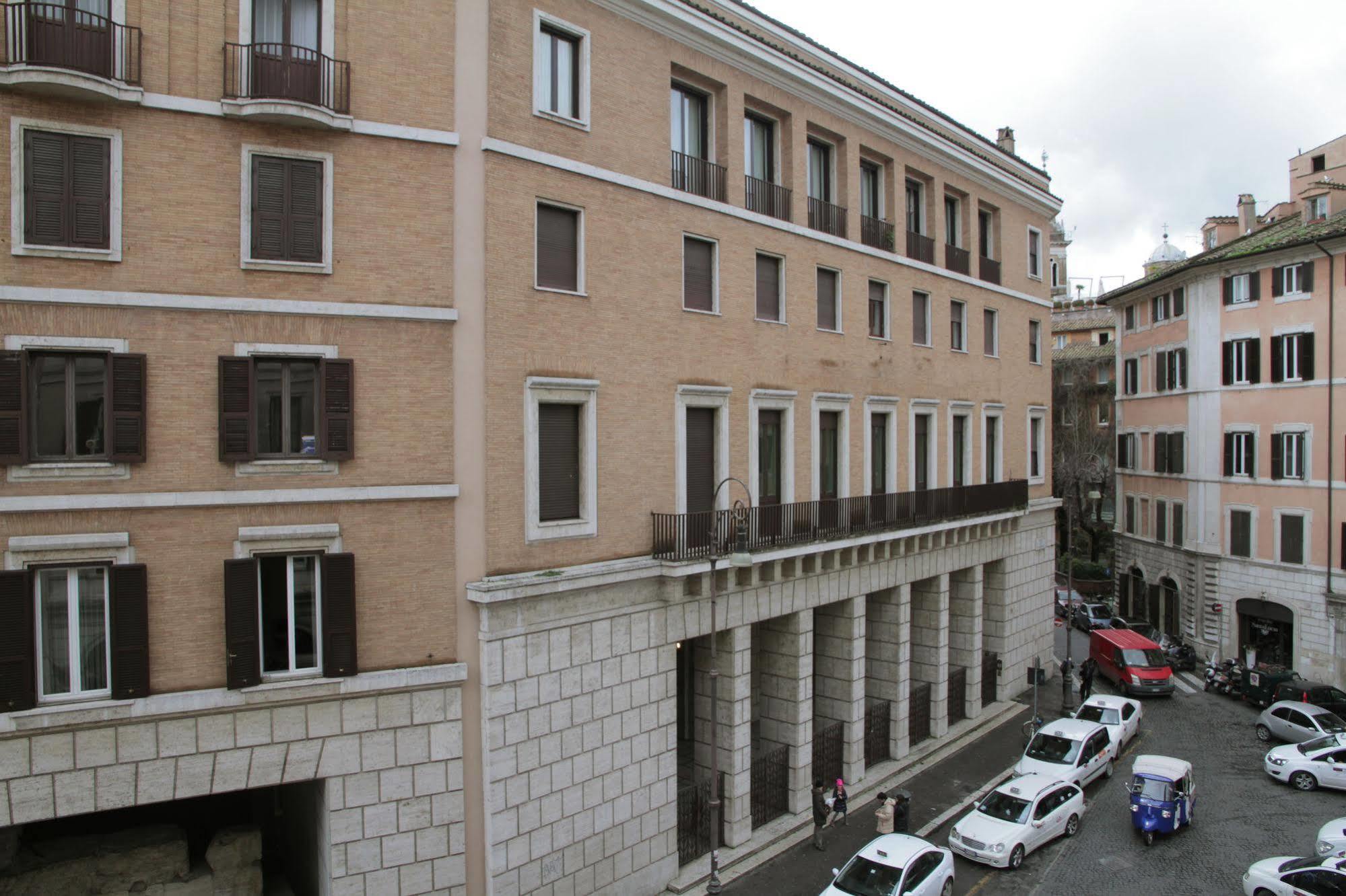 Relais Rione Ponte Pensión Roma