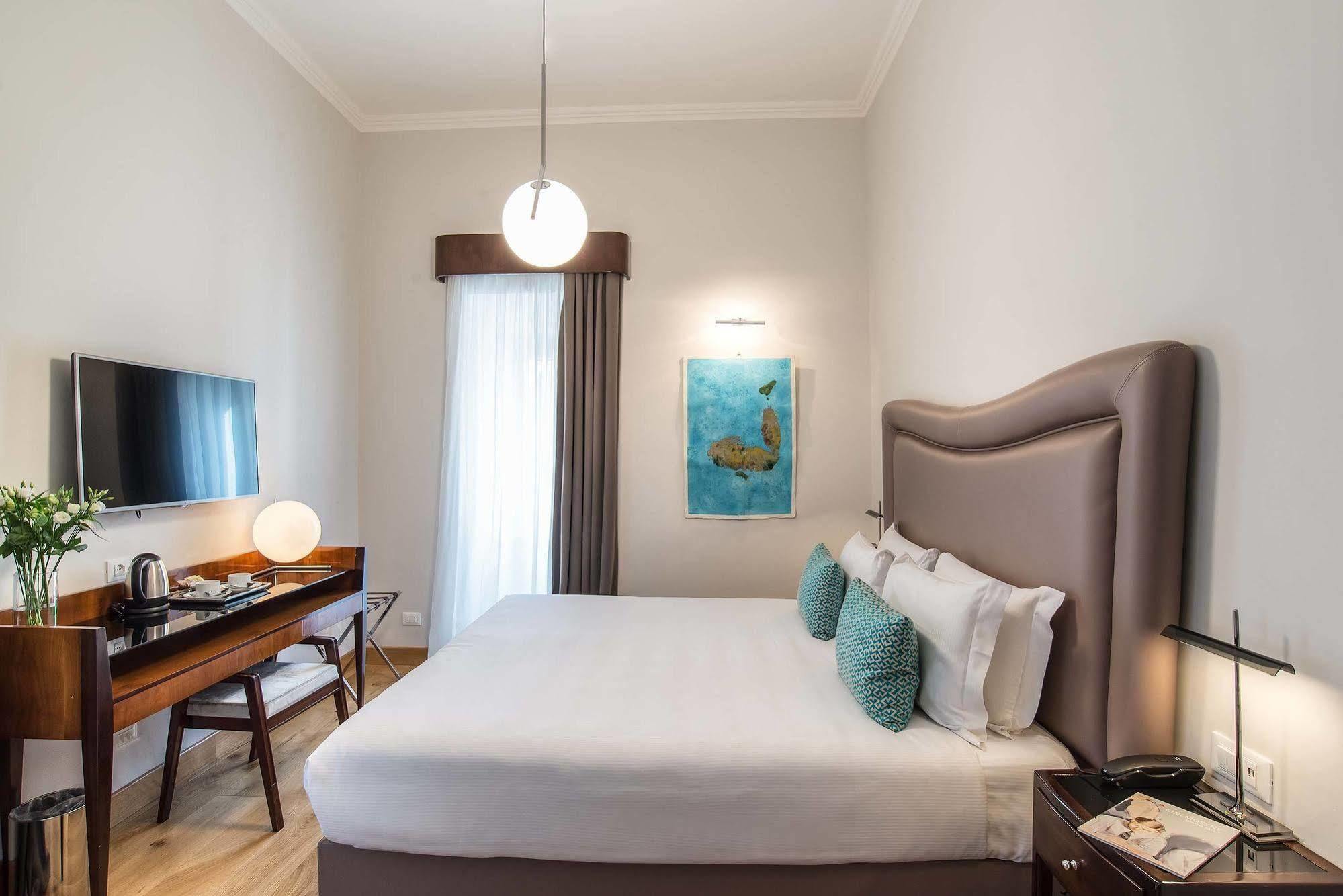 Relais Rione Ponte Pensión 3*